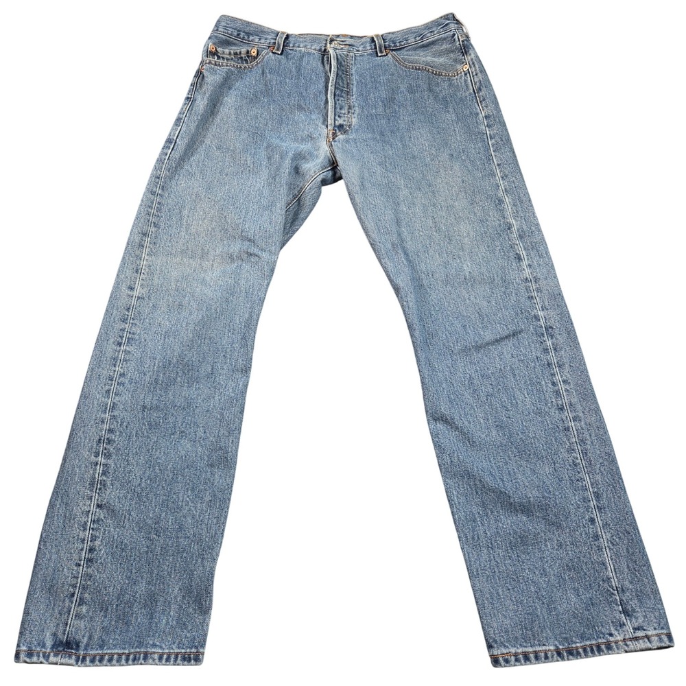 Levis 501 Mens Jeans 36x30 (tag 38x30) Blue Medium Wash Button Fly Straight Leg